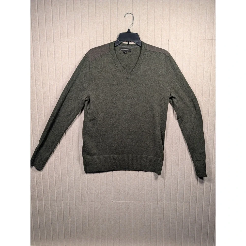 Banana Republic Sweater Mens Medium Green V-Neck Contrast Shoulder Excellent